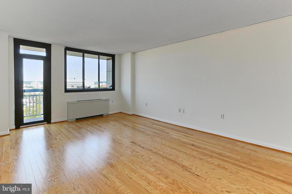 801 N PITT STREET 1209