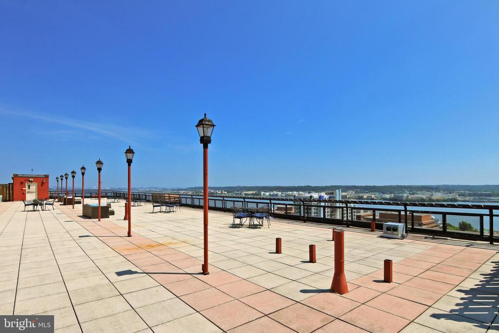 801 N PITT STREET 1209