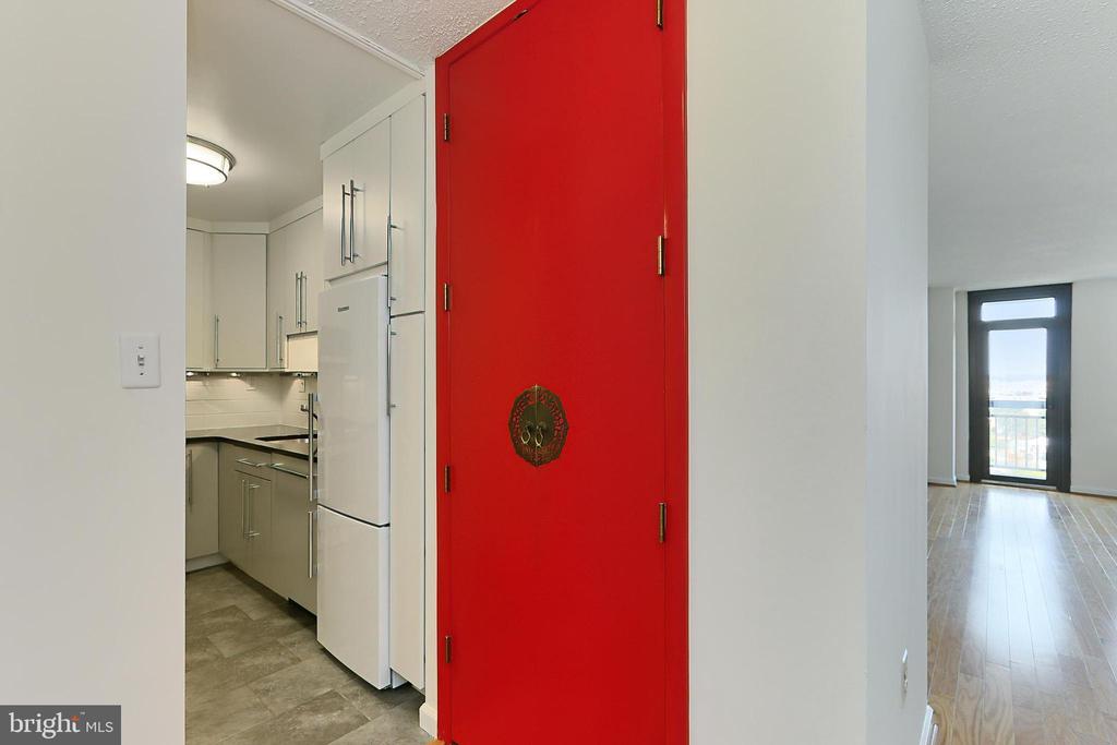 801 N PITT STREET 1209