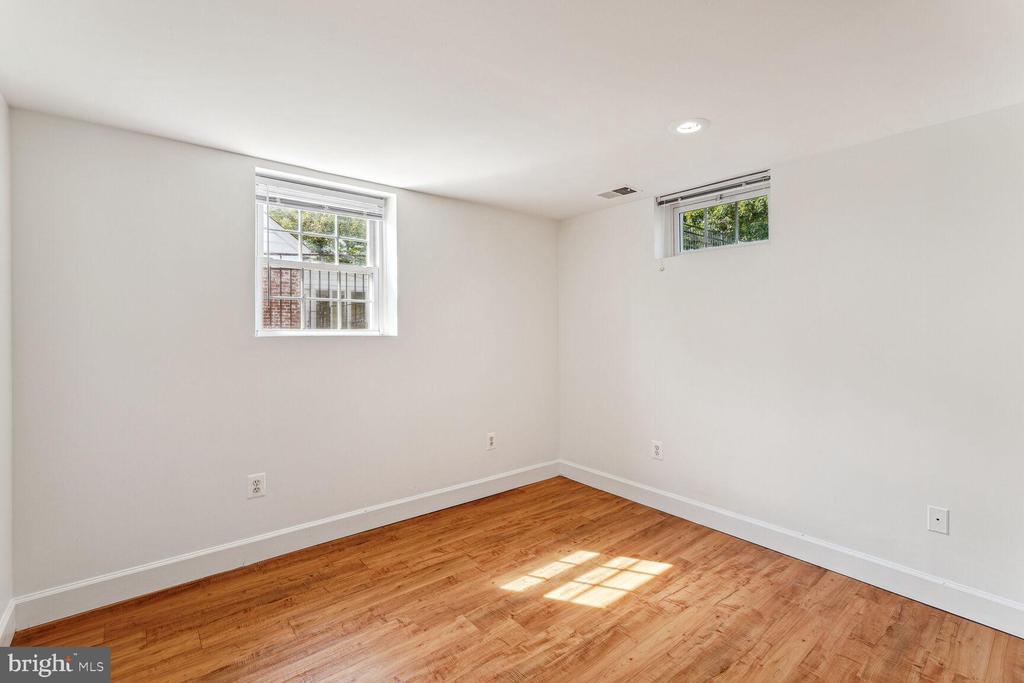 2908 EDGEHILL DRIVE