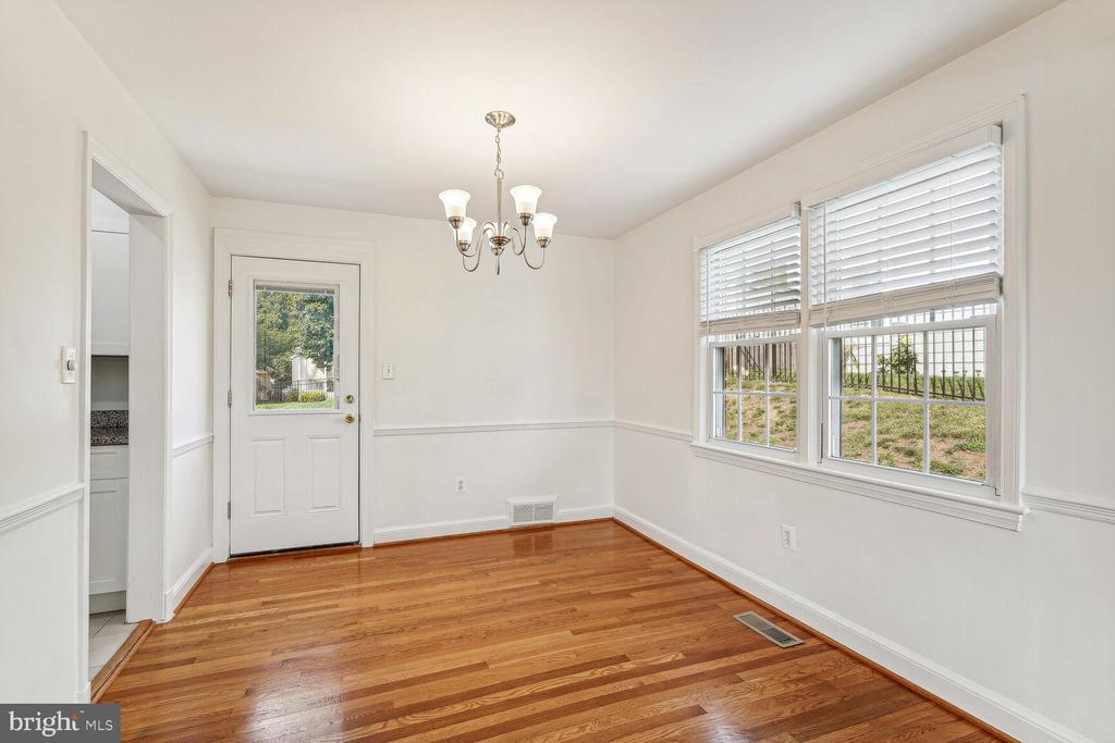 2908 EDGEHILL DRIVE