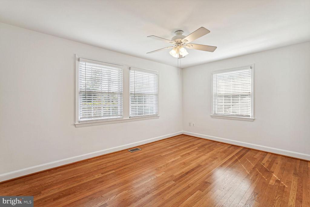 2908 EDGEHILL DRIVE