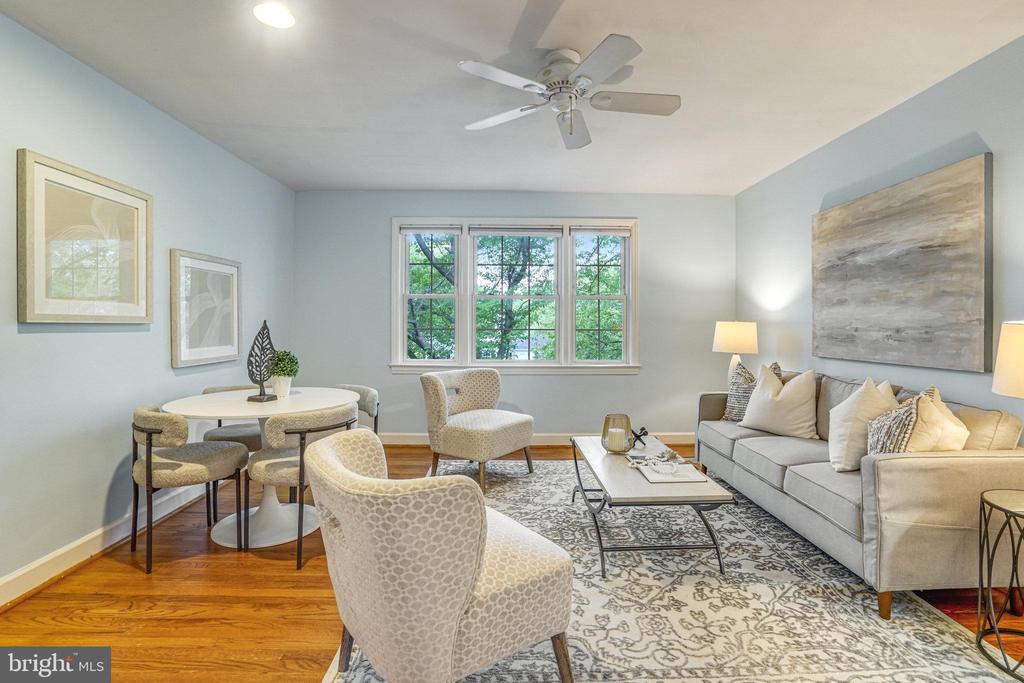 702 S FAYETTE STREET 22