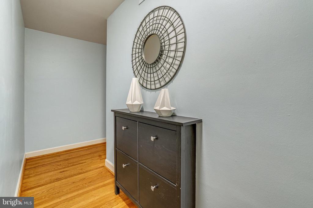 702 S FAYETTE STREET 22