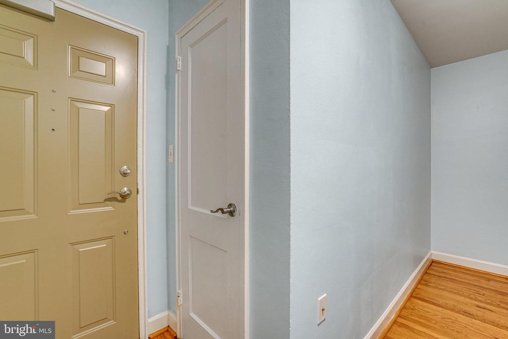 702 S FAYETTE STREET 22