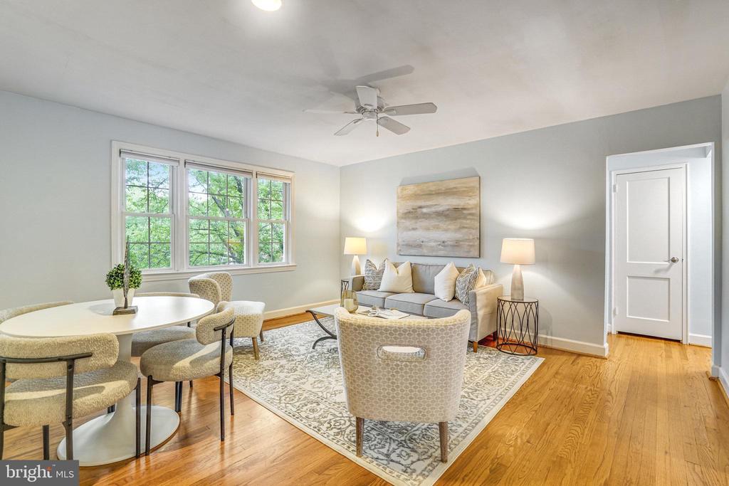 702 S FAYETTE STREET 22