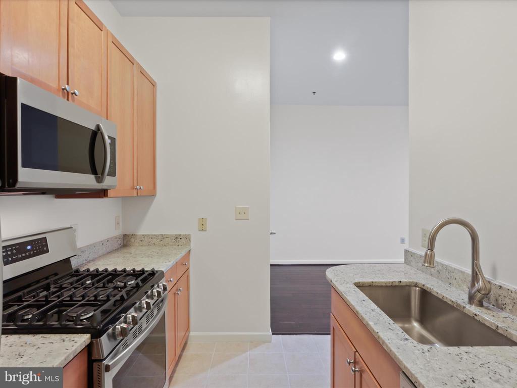 309 HOLLAND LANE 329