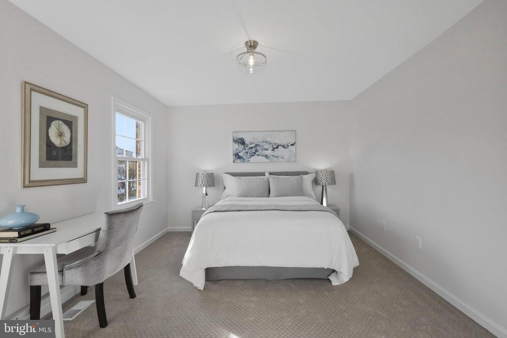 214 DUNCAN AVE A