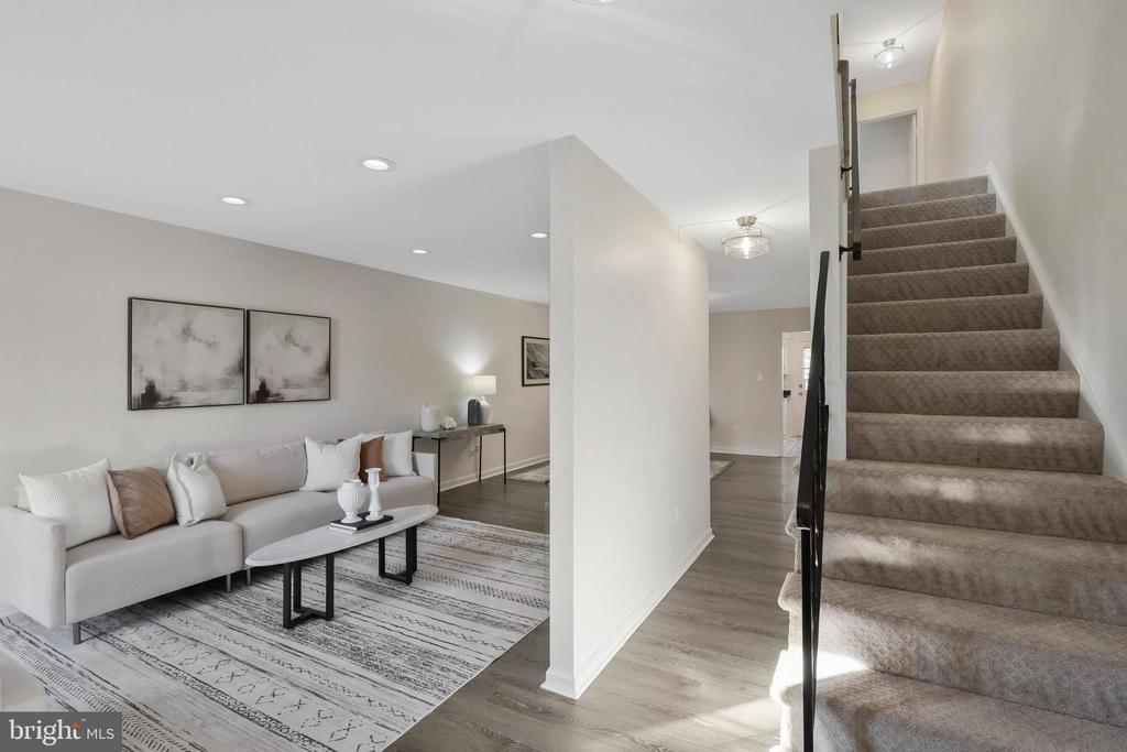 214 DUNCAN AVE A