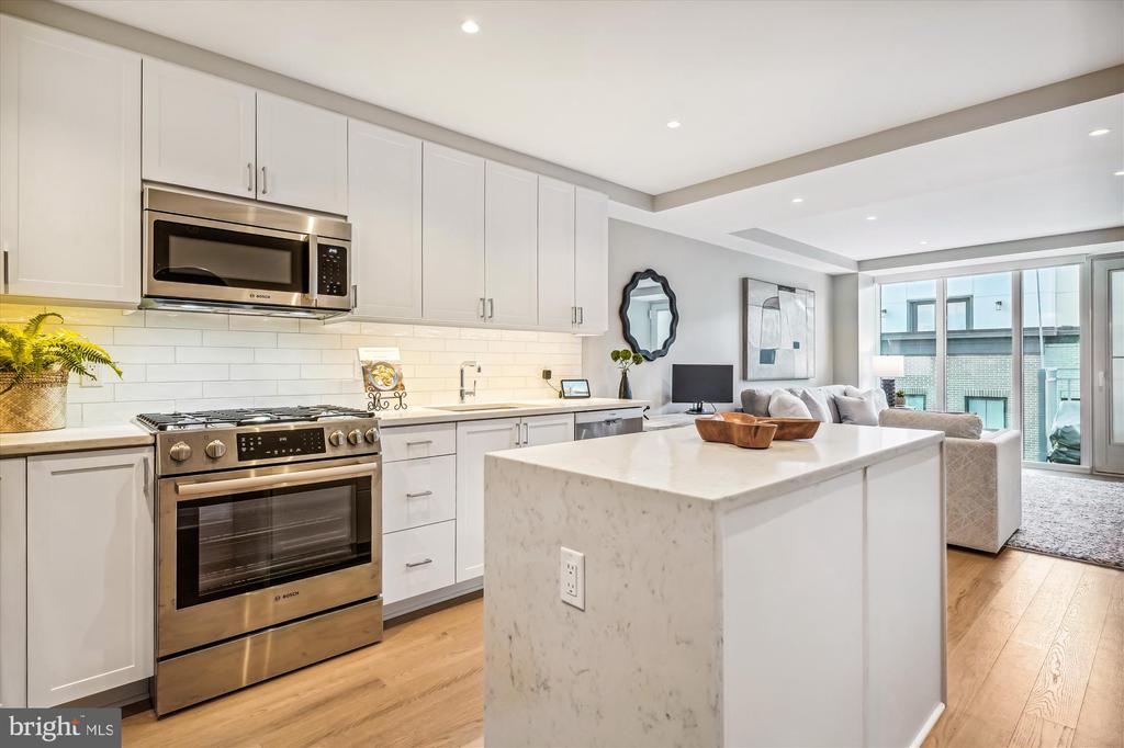 925 N FAIRFAX STREET 308
