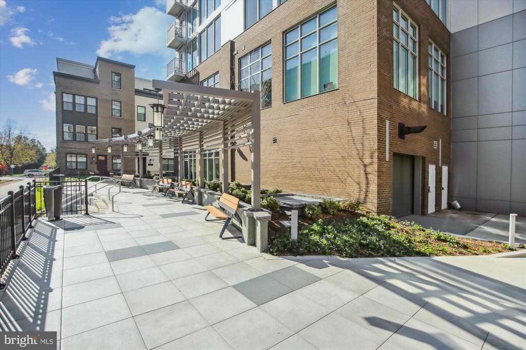 925 N FAIRFAX STREET 308