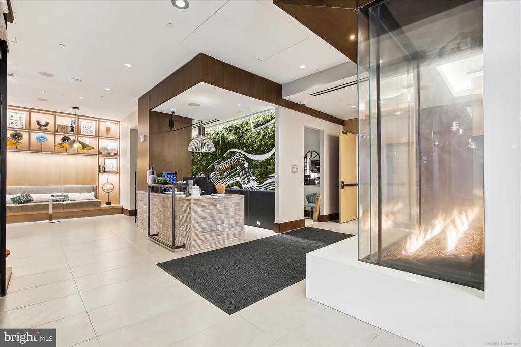 925 N FAIRFAX STREET 308