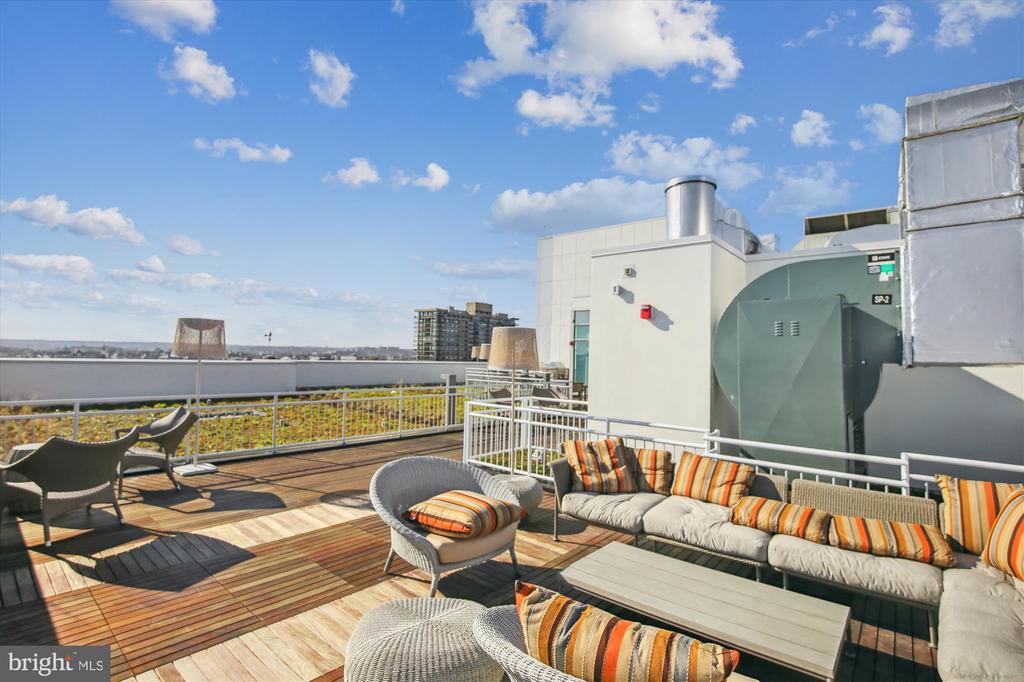 925 N FAIRFAX STREET 308