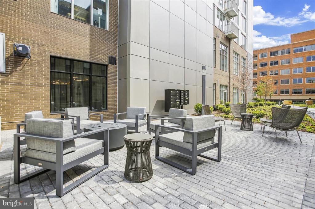 925 N FAIRFAX STREET 308