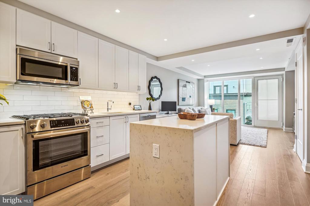 925 N FAIRFAX STREET 308