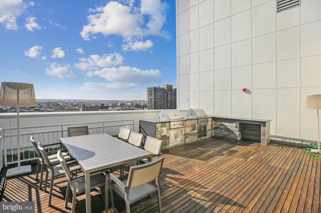 925 N FAIRFAX STREET 308