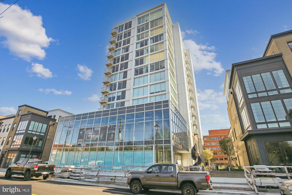 925 N FAIRFAX STREET 308