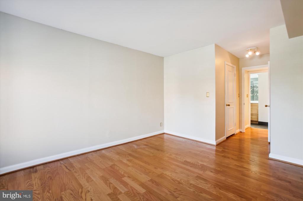 1250 S WASHINGTON STREET 120