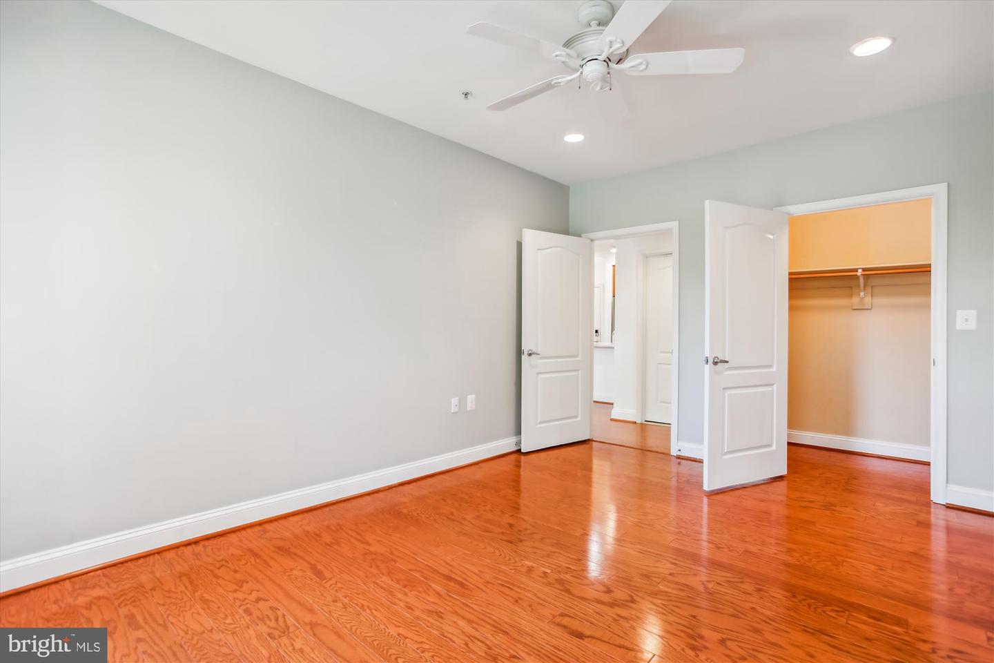 1115 CAMERON ST #205