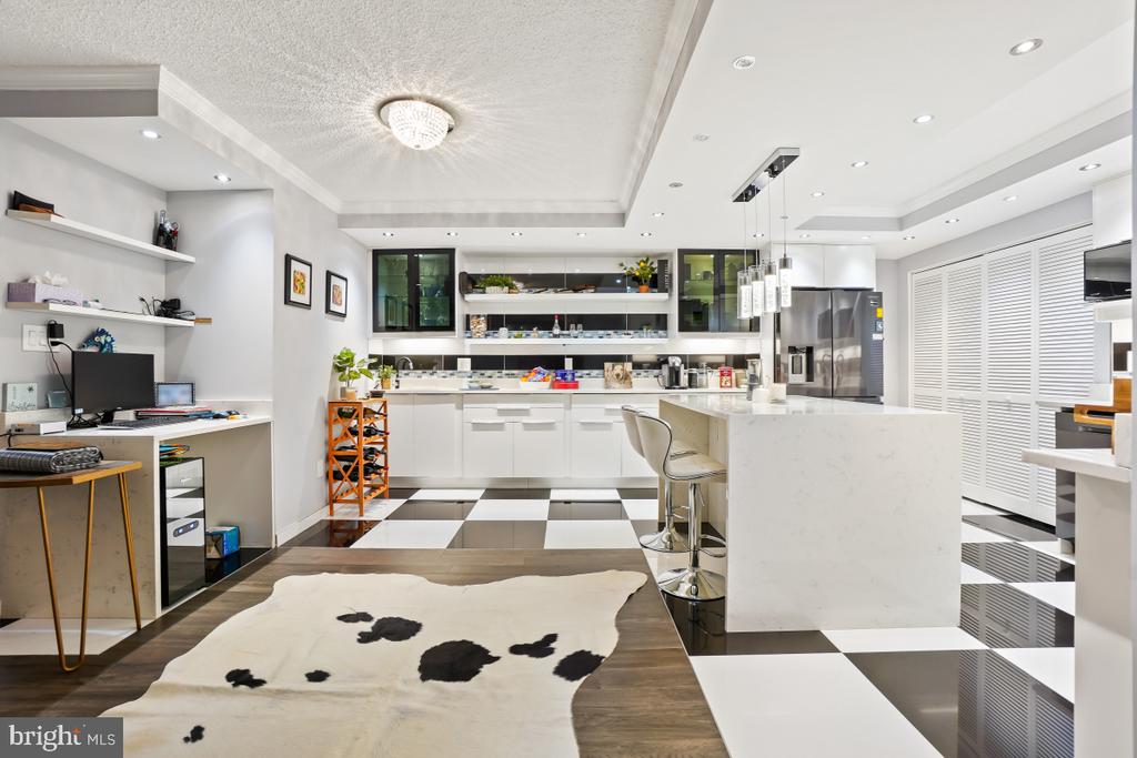 6101 EDSALL ROAD 304