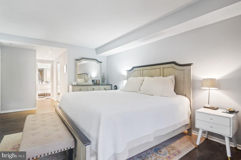 6101 EDSALL ROAD 304