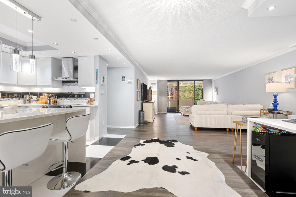 6101 EDSALL ROAD 304