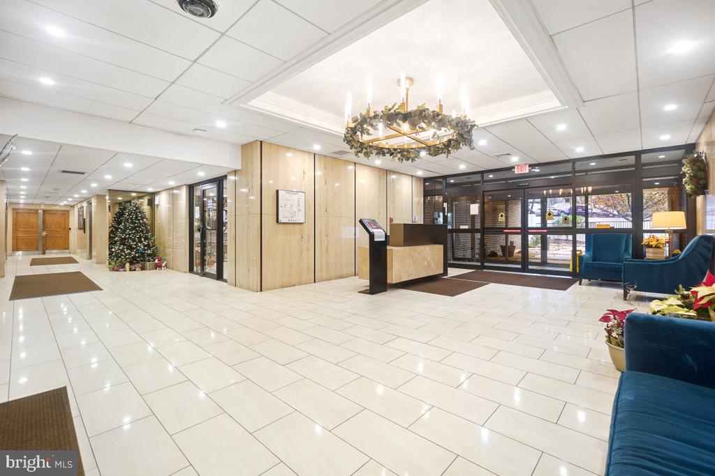 6101 EDSALL ROAD 304