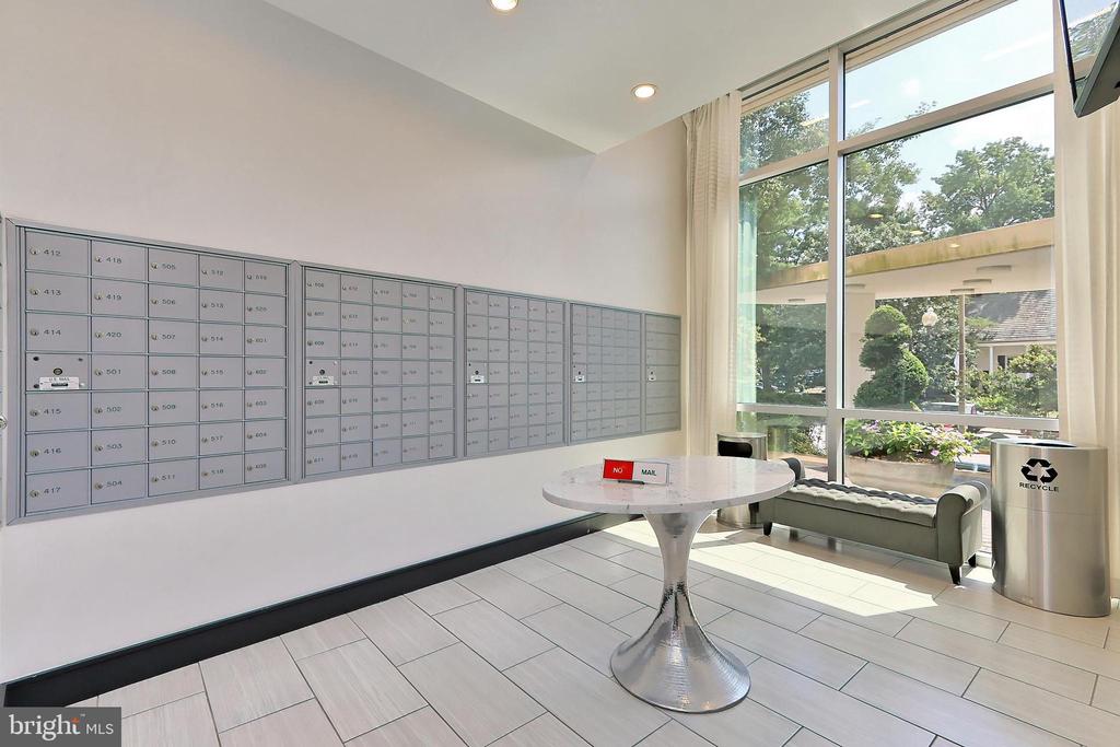 1225 MARTHA CUSTIS DRIVE 315