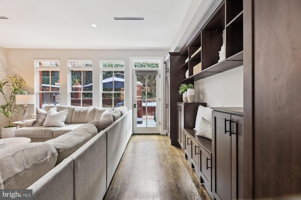 316 THIRD STREET