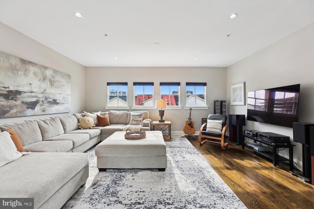 316 THIRD STREET