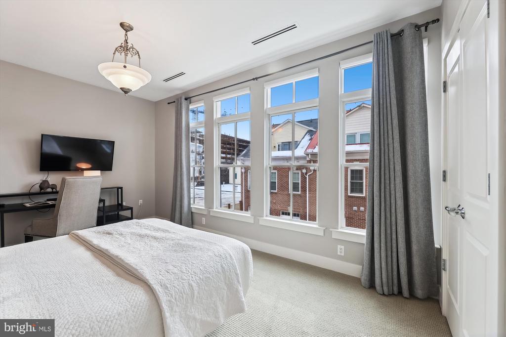 316 THIRD STREET