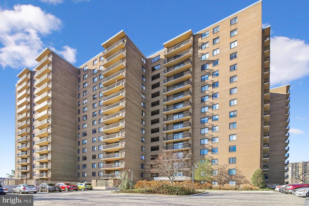 200 N PICKETT STREET 111