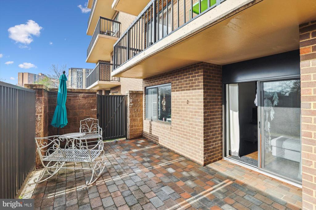 200 N PICKETT STREET 111