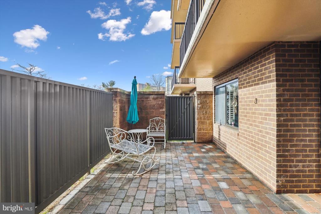 200 N PICKETT STREET 111