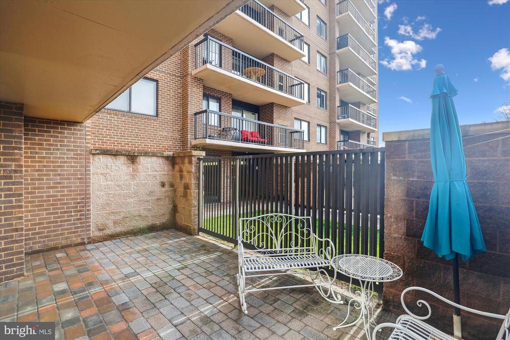 200 N PICKETT STREET 111