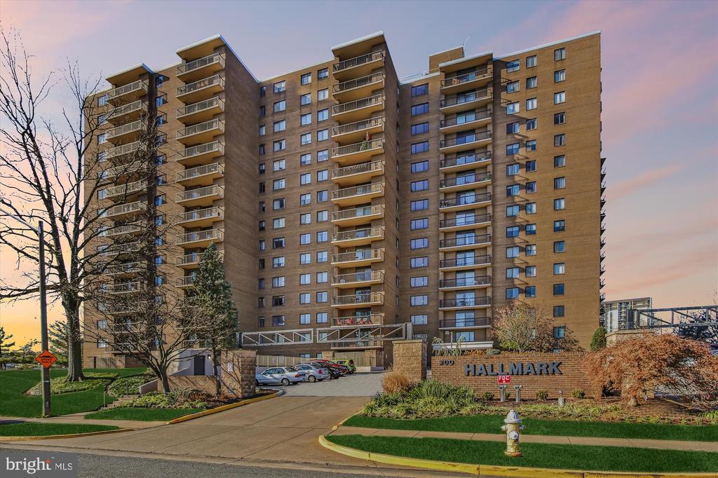 200 N PICKETT STREET 111