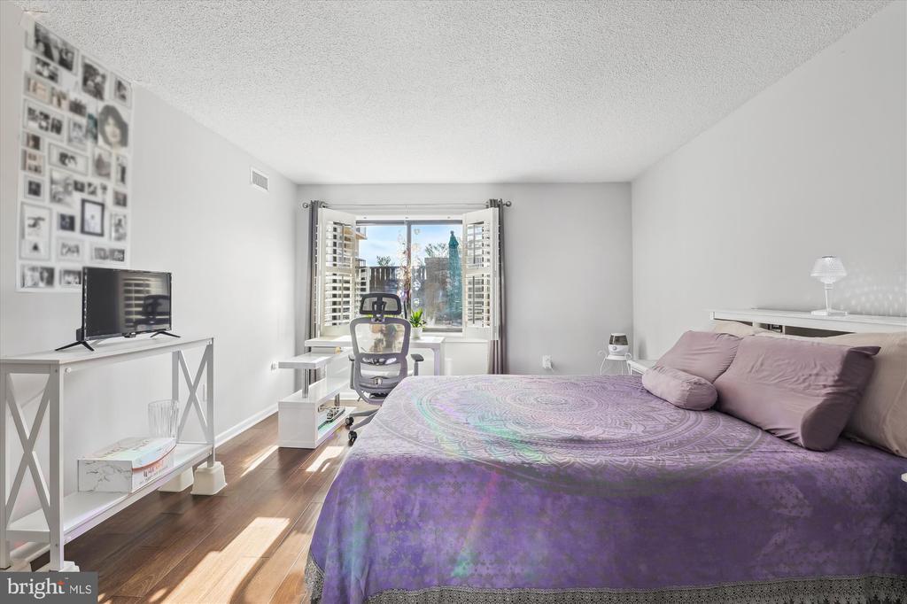 200 N PICKETT STREET 111