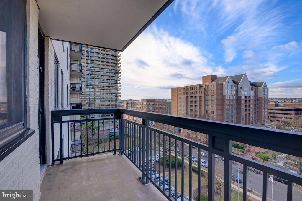 801 N PITT STREET 801