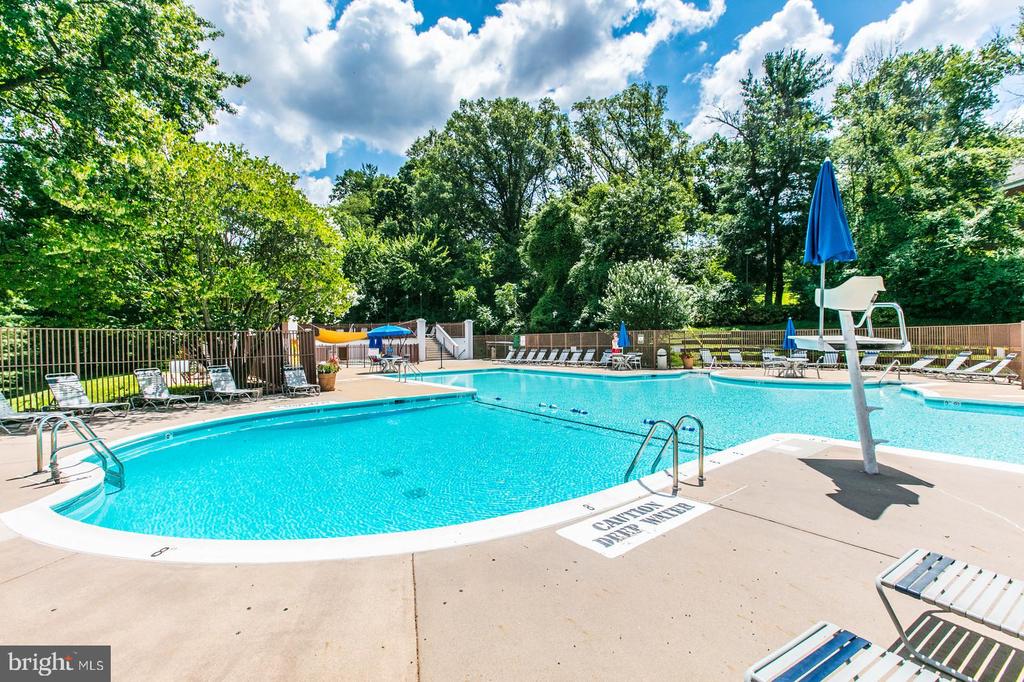 1538 MOUNT EAGLE PLACE