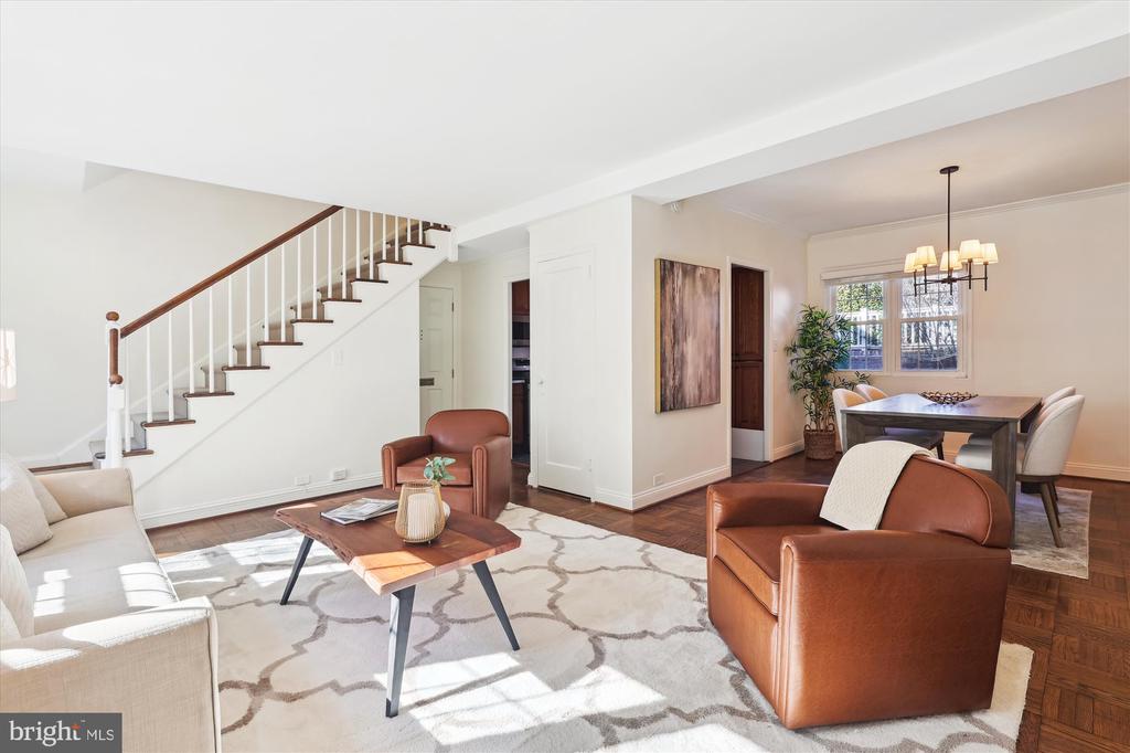 1538 MOUNT EAGLE PLACE