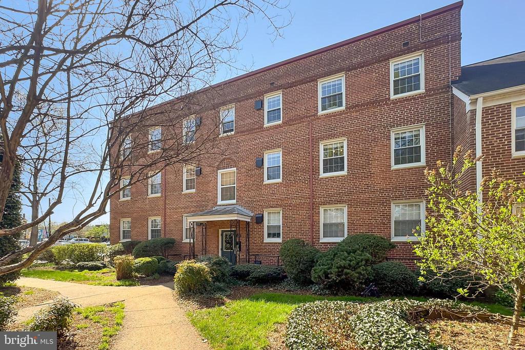726 S FAYETTE STREET 21