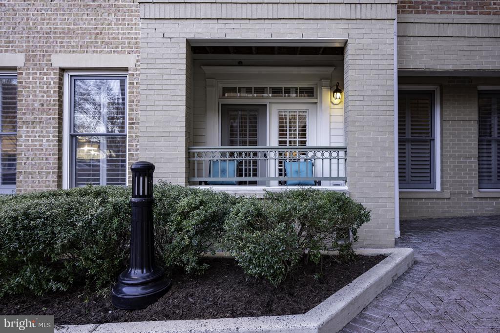1115 CAMERON STREET 101