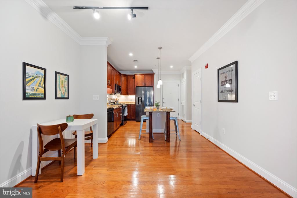 1023 N ROYAL STREET 104