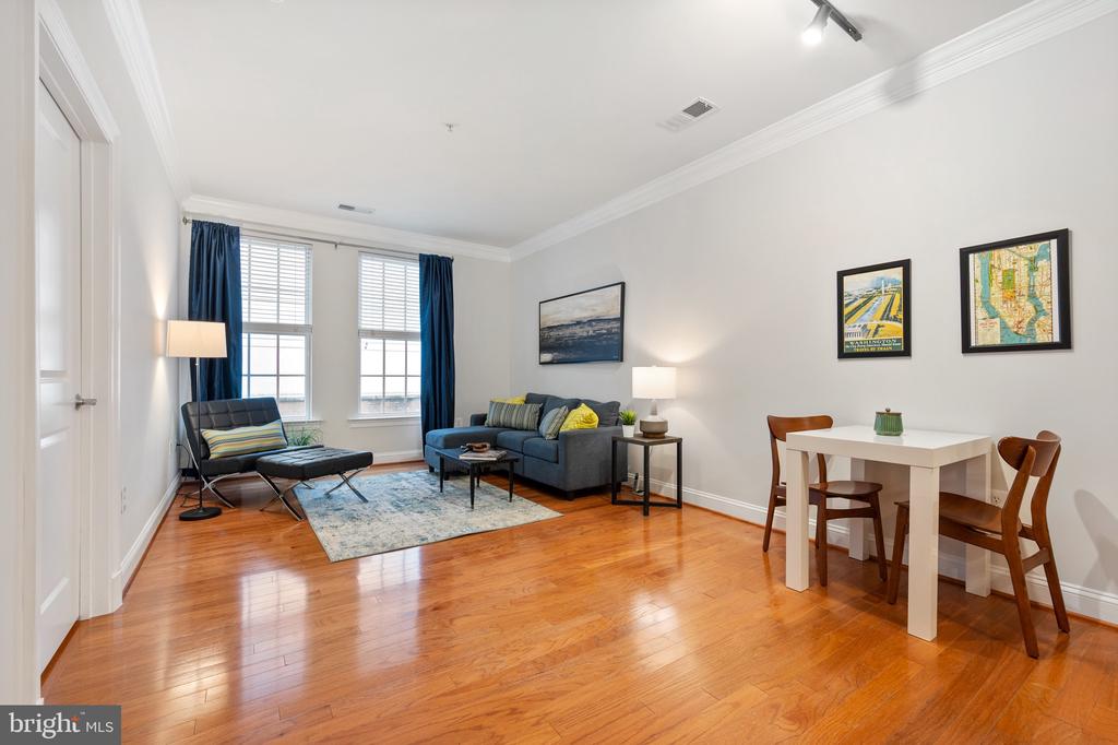 1023 N ROYAL STREET 104