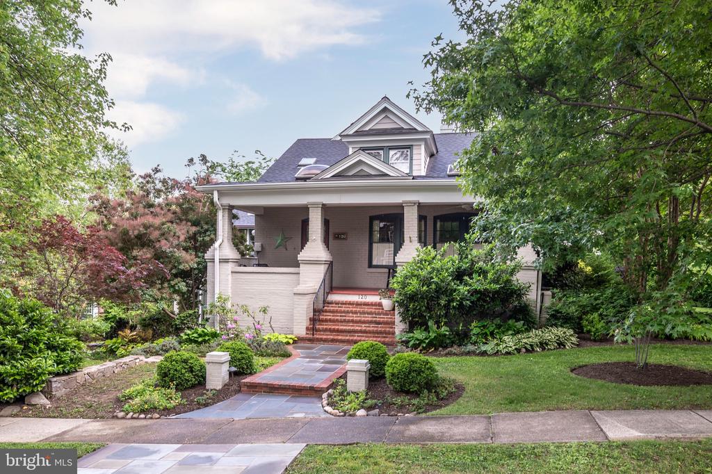 120 W MAPLE STREET