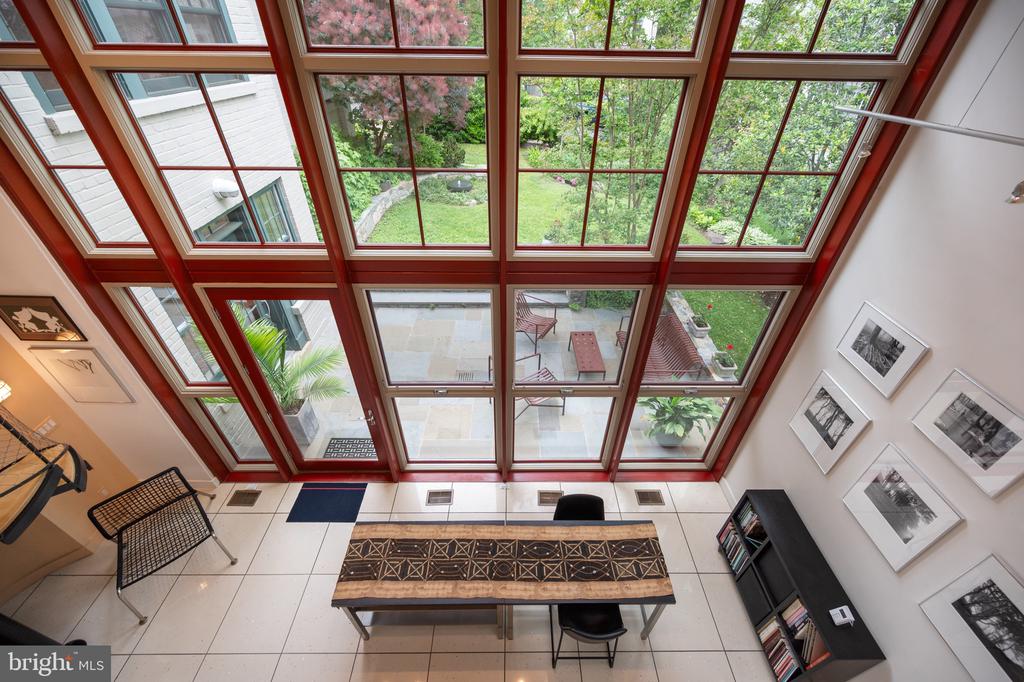 120 W MAPLE STREET