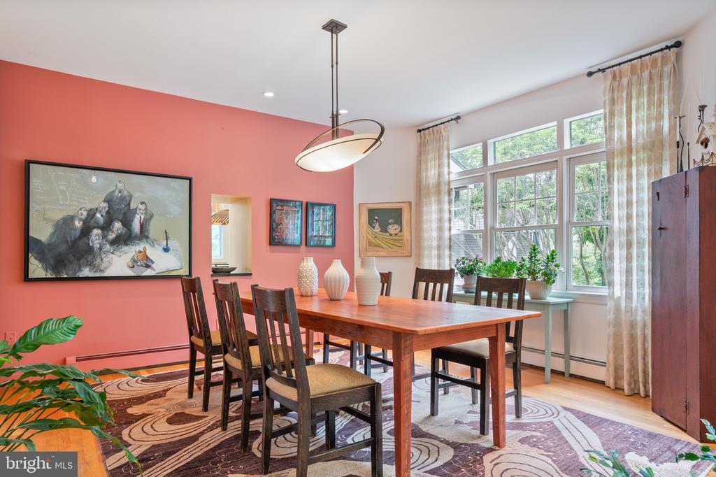 120 W MAPLE STREET
