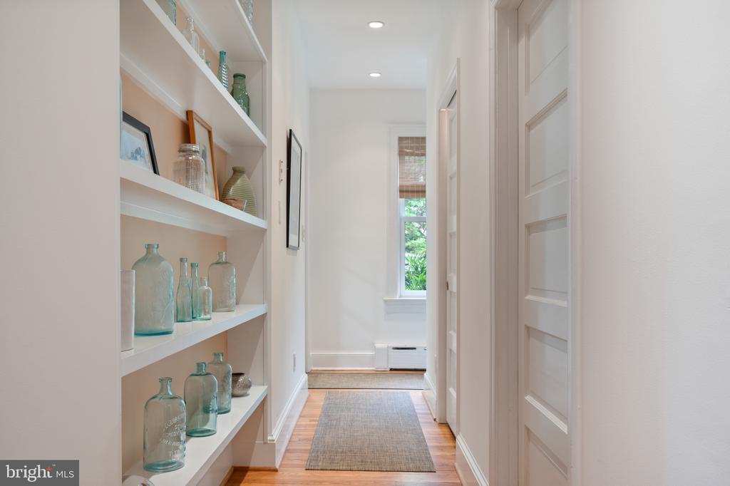 120 W MAPLE STREET