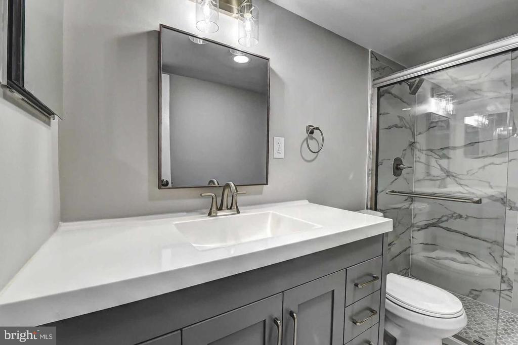 801 N PITT STREET N 1206