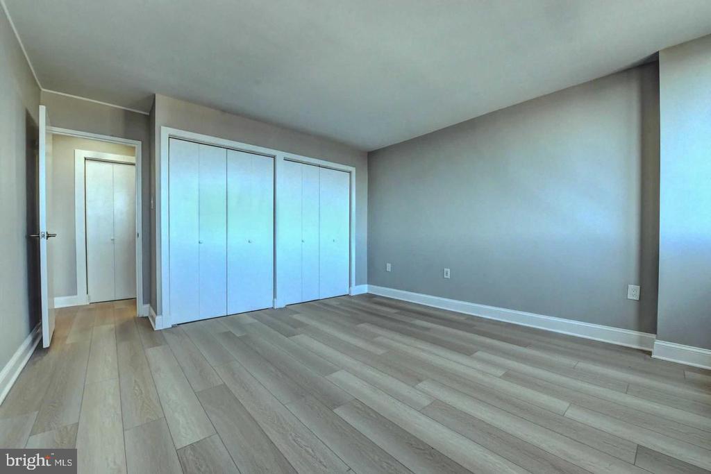 801 N PITT STREET N 1206